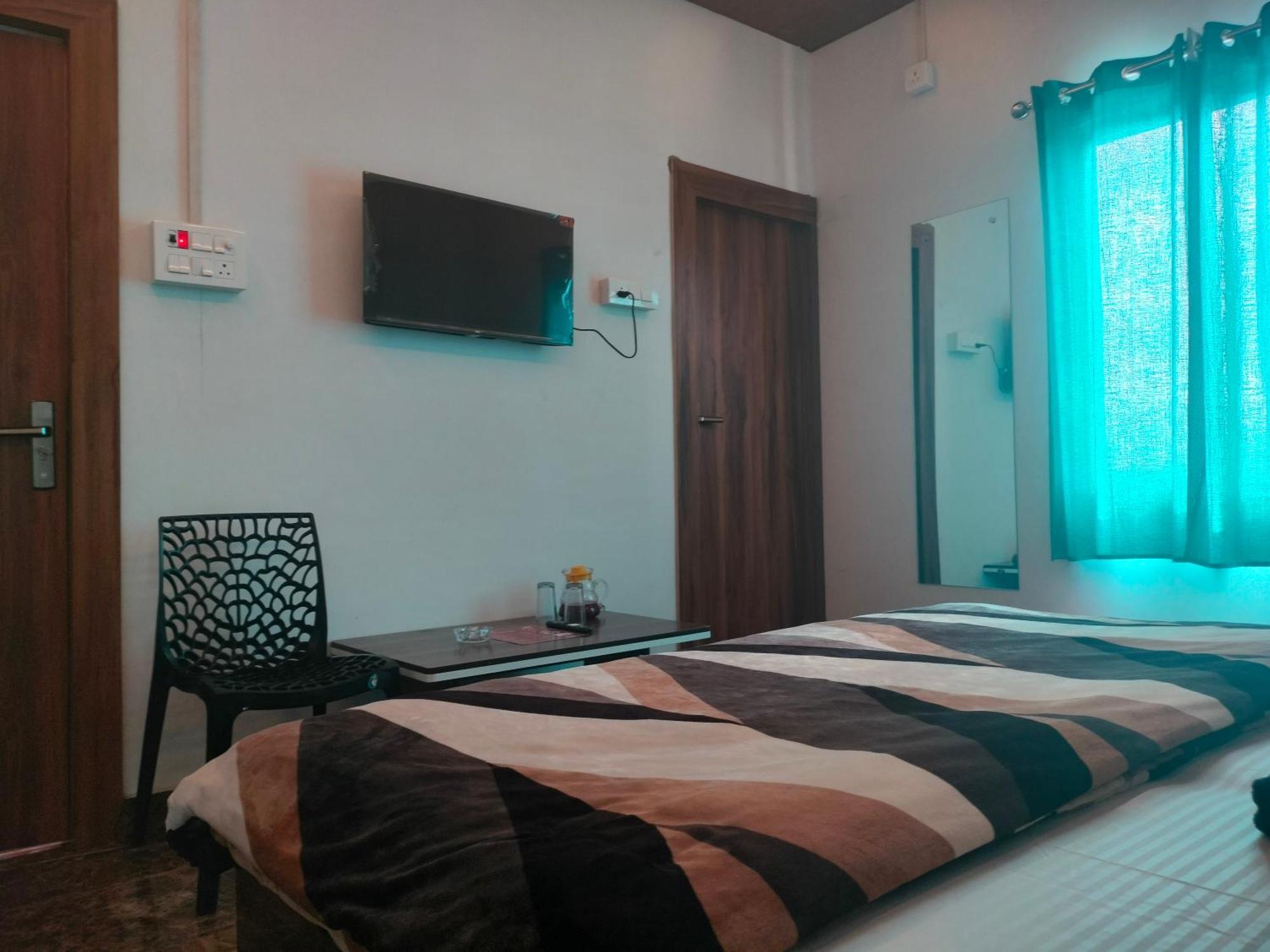 Kishan Home Stay Mathura Extérieur photo