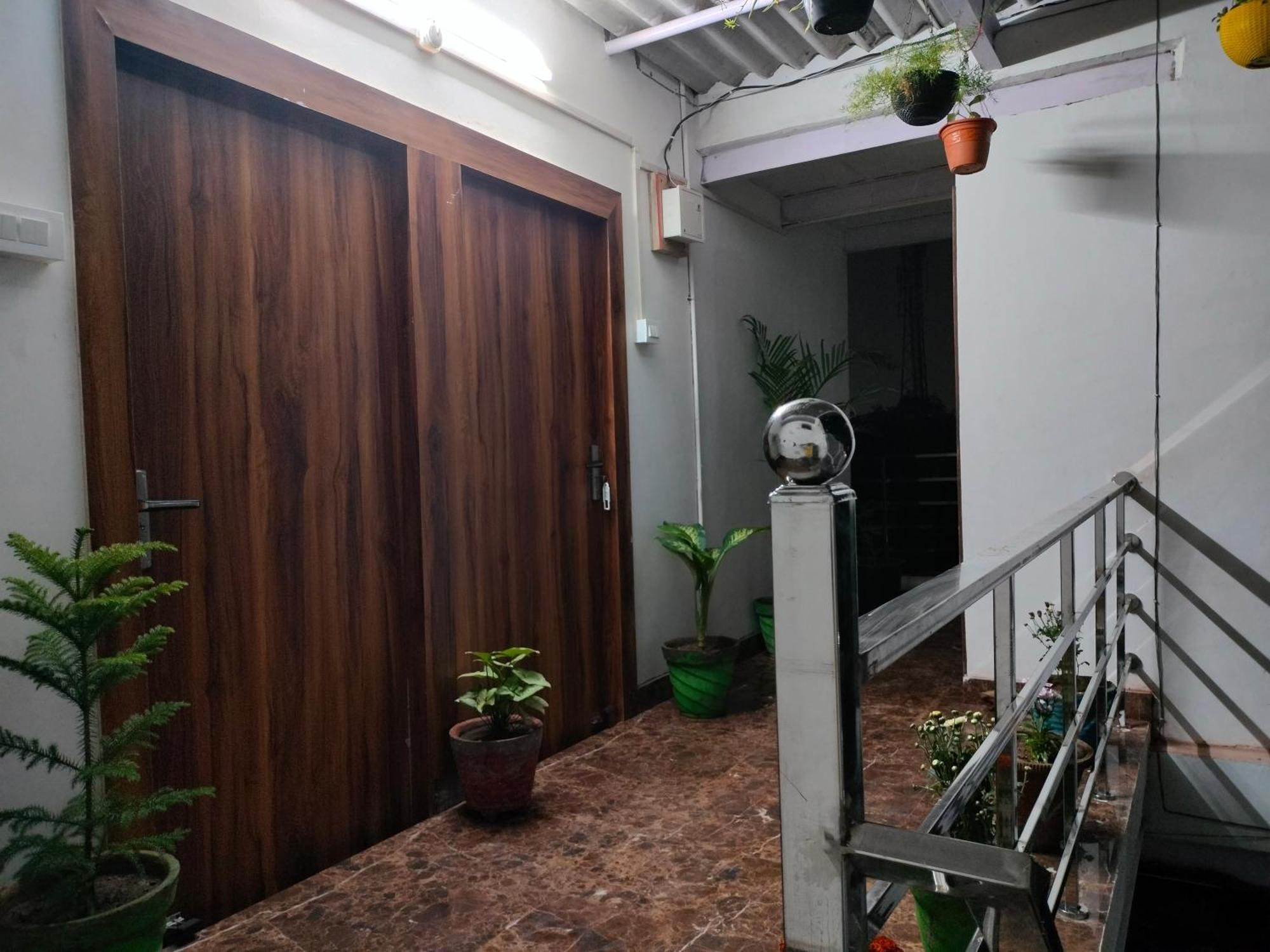 Kishan Home Stay Mathura Extérieur photo