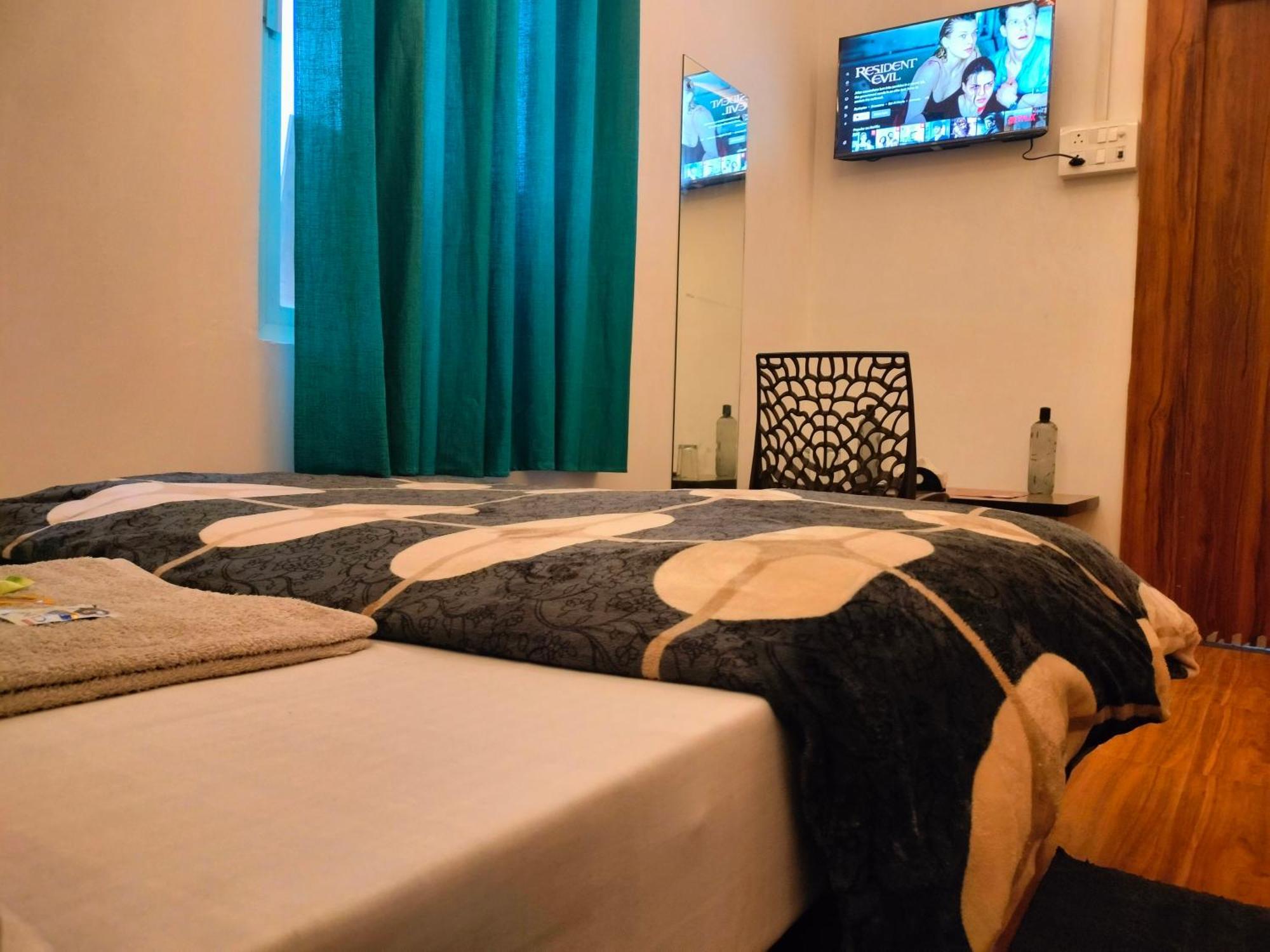 Kishan Home Stay Mathura Extérieur photo
